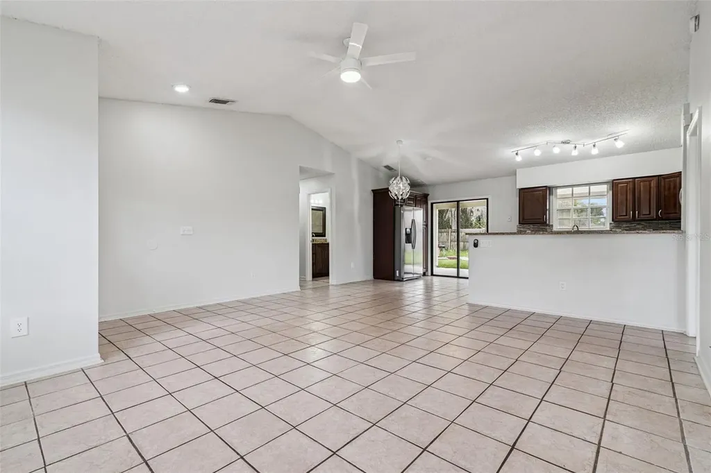 2513 Dumas Drive Deltona FL 32738