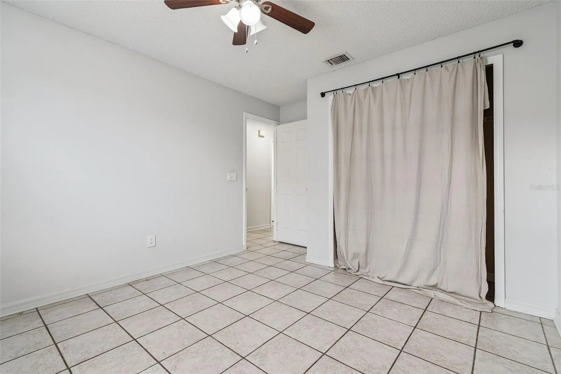 2513 Dumas Drive Deltona FL 32738