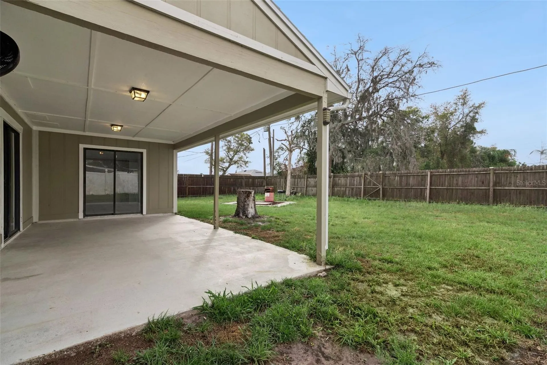 2513 Dumas Drive Deltona FL 32738