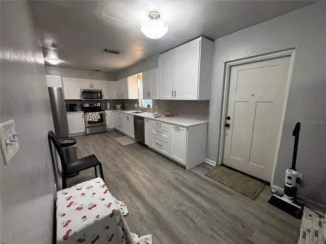 6914 N Ola Avenue Tampa FL 33604
