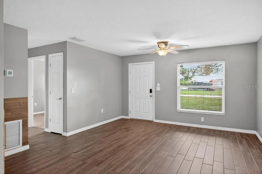 42210 W Lakeview Drive Altoona FL 32702