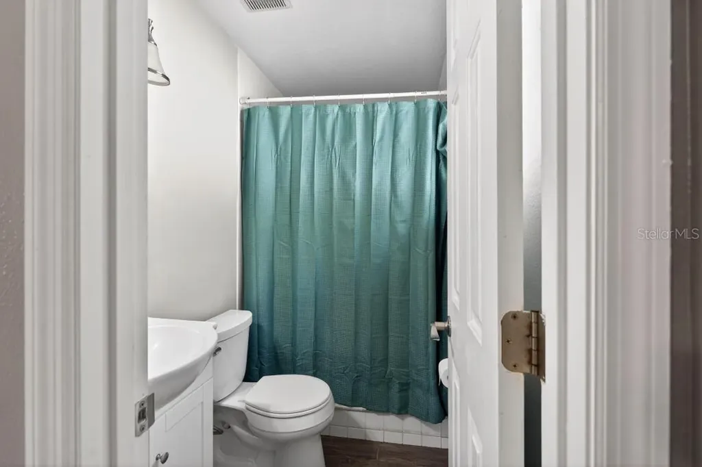42210 W Lakeview Drive Altoona FL 32702
