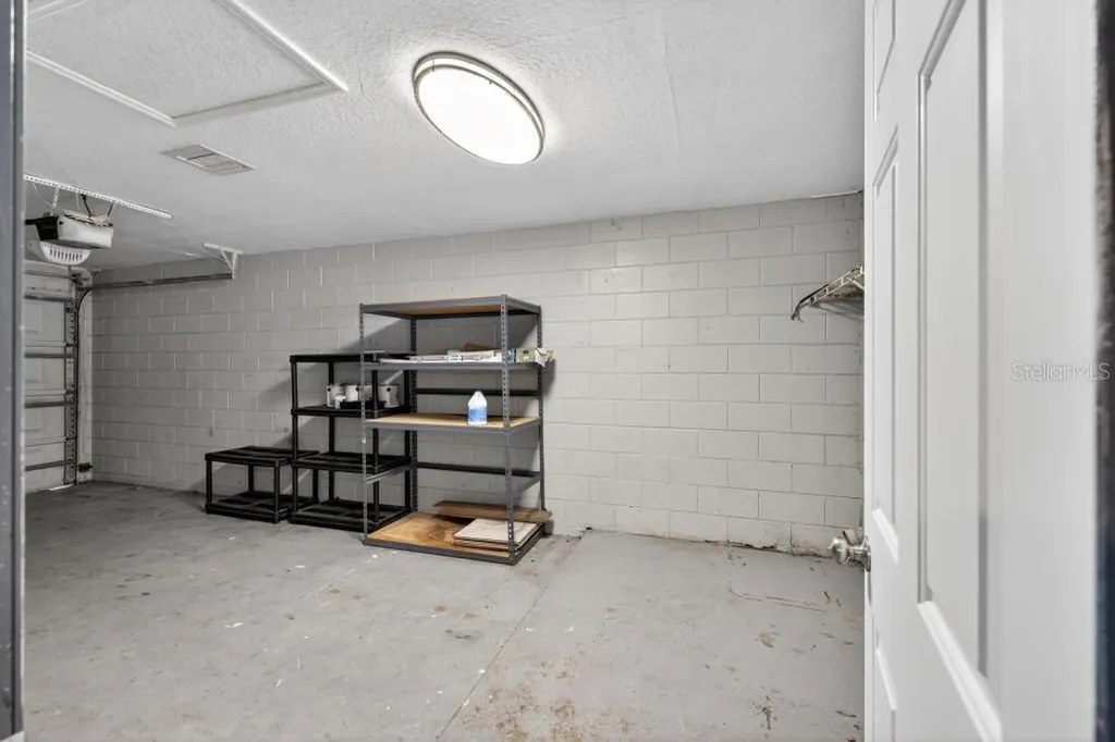 42210 W Lakeview Drive Altoona FL 32702