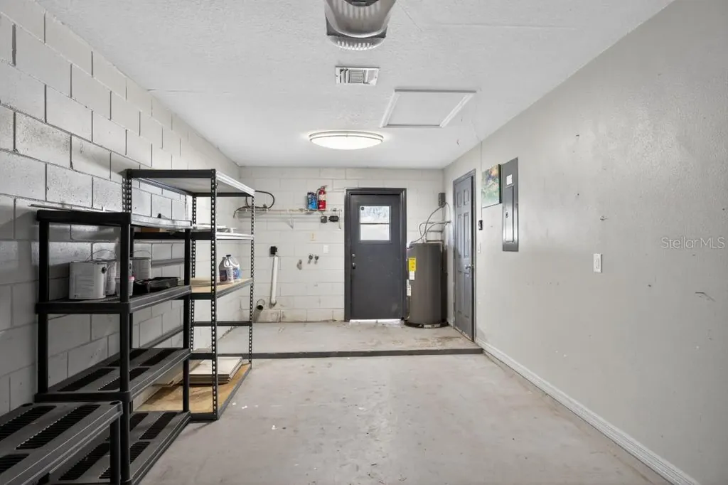 42210 W Lakeview Drive Altoona FL 32702