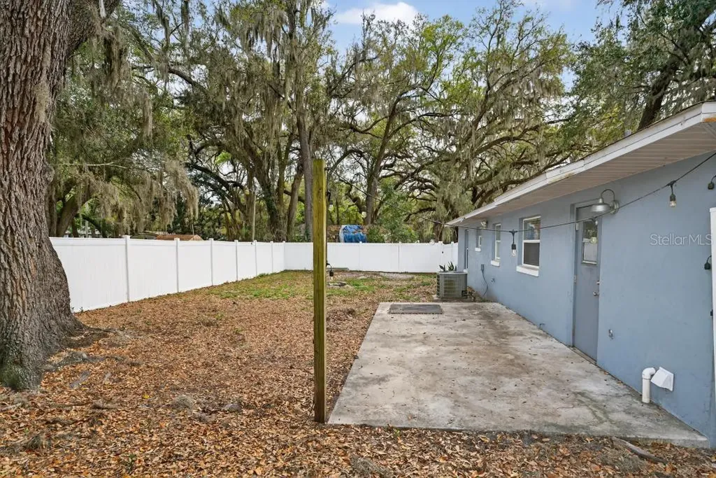 42210 W Lakeview Drive Altoona FL 32702