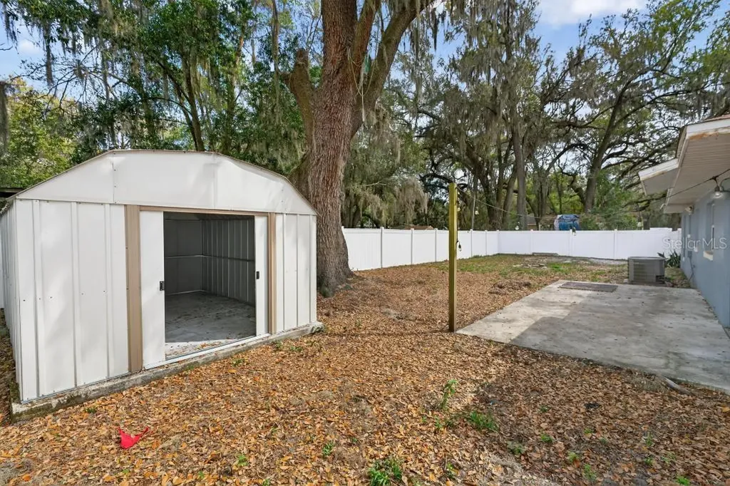 42210 W Lakeview Drive Altoona FL 32702