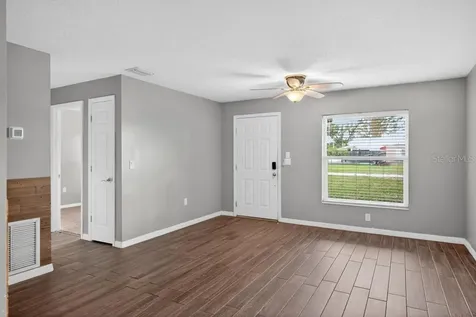 42210 W Lakeview Drive Altoona FL 32702
