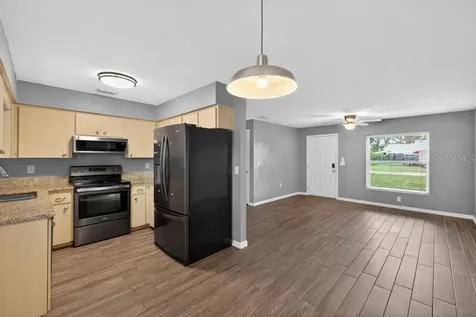 42210 W Lakeview Drive Altoona FL 32702