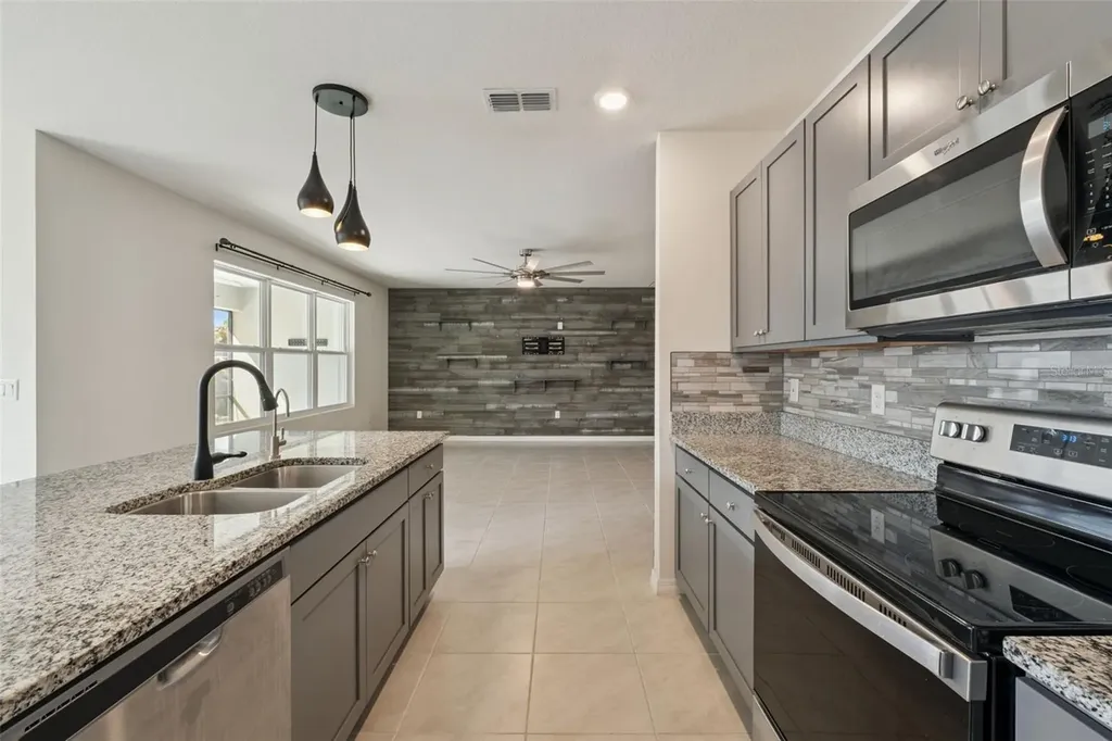 866 Baylor Drive Deltona FL 32725