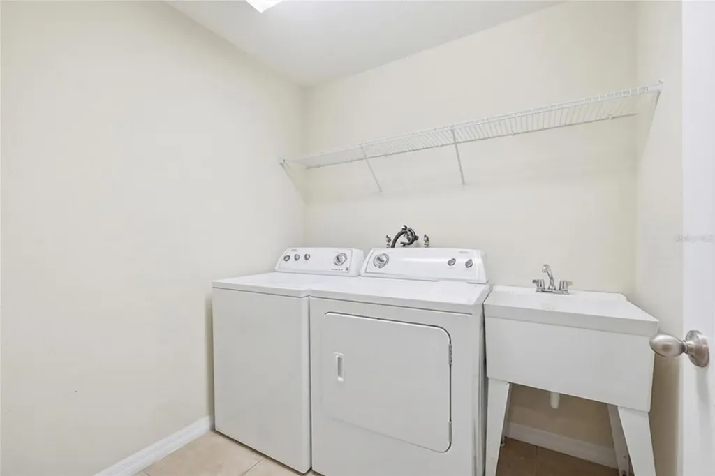 2620 Santosh Cove Kissimmee FL 34746