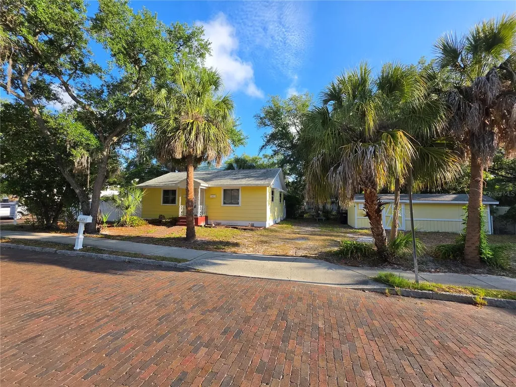427 5th Street N Safety Harbor FL 34695