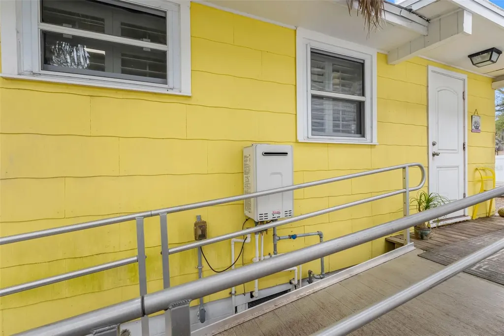 427 5th Street N Safety Harbor FL 34695