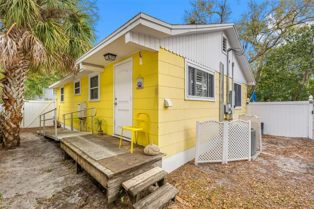 427 5th Street N Safety Harbor FL 34695