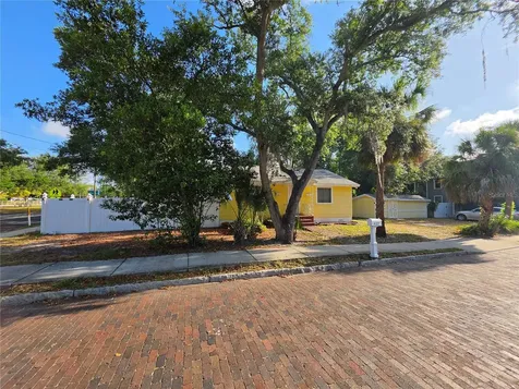 427 5th Street N Safety Harbor FL 34695