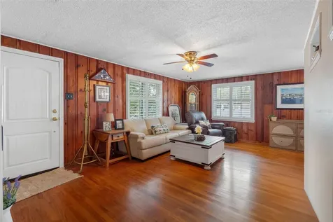 427 5th Street N Safety Harbor FL 34695