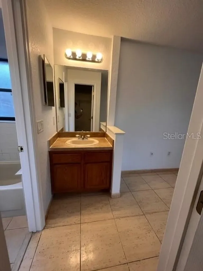 2918 S Semoran Boulevard Orlando FL 32822