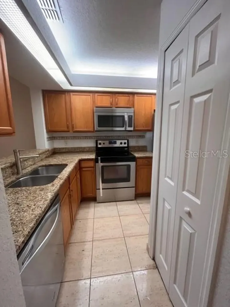 2918 S Semoran Boulevard Orlando FL 32822