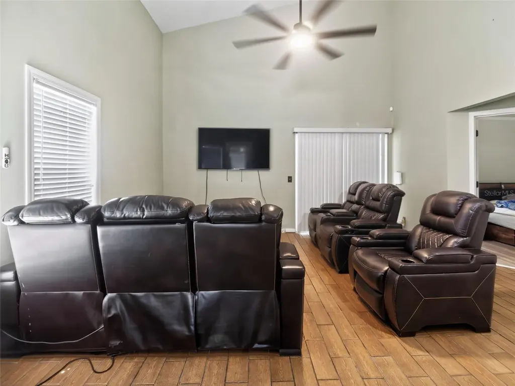 437 Alston Drive Orlando FL 32835