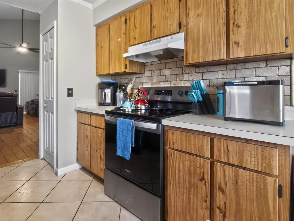 437 Alston Drive Orlando FL 32835