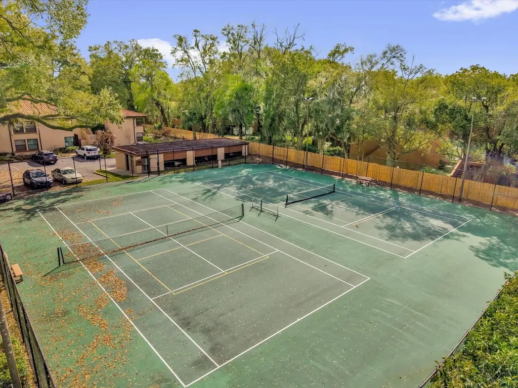1313 Lake Willisara Circle Orlando FL 32806