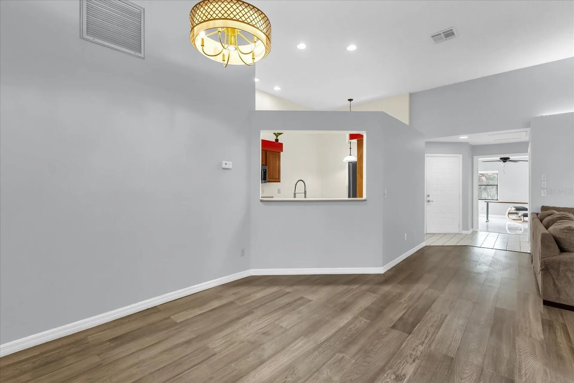 1313 Lake Willisara Circle Orlando FL 32806