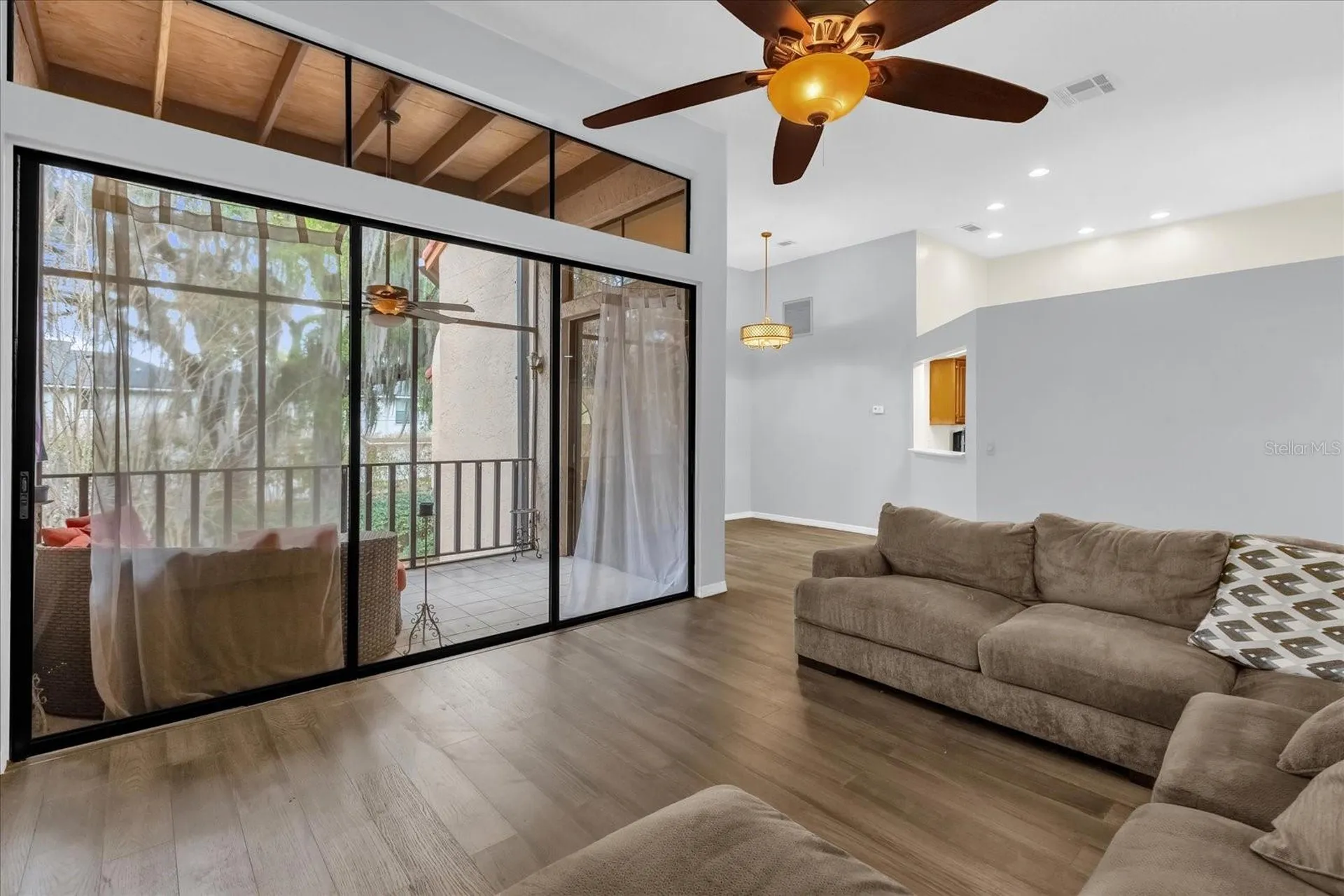 1313 Lake Willisara Circle Orlando FL 32806