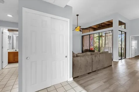 1313 Lake Willisara Circle Orlando FL 32806