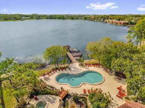 1313 Lake Willisara Circle Orlando FL 32806