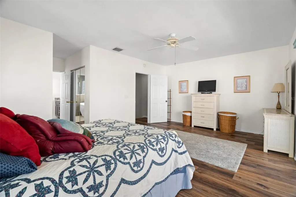 545 Pinellas Bayway S Tierra Verde FL 33715