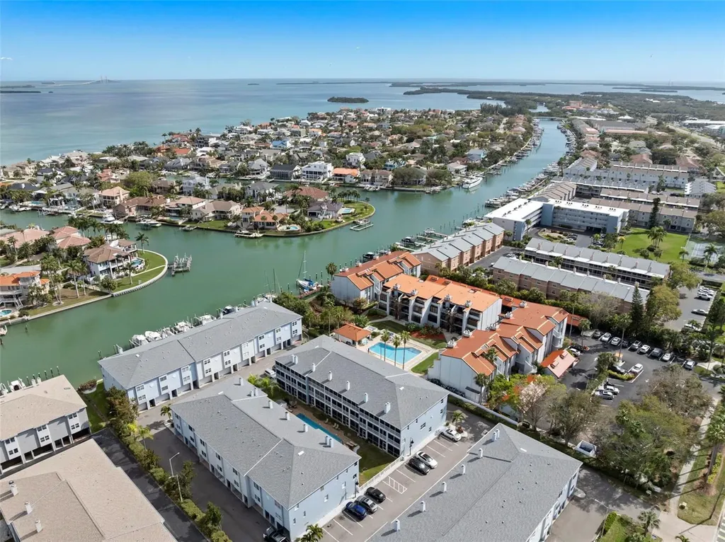 545 Pinellas Bayway S Tierra Verde FL 33715