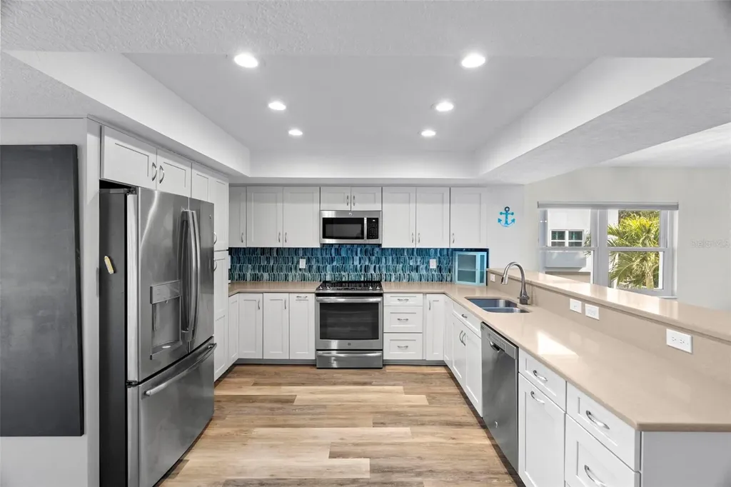 545 Pinellas Bayway S Tierra Verde FL 33715