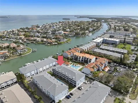 545 Pinellas Bayway S Tierra Verde FL 33715