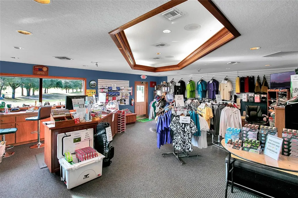 4732 St Andrews Arcade Leesburg FL 34748