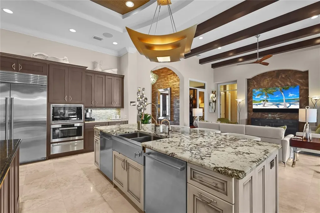 19438 Beacon Park Place Bradenton FL 34202