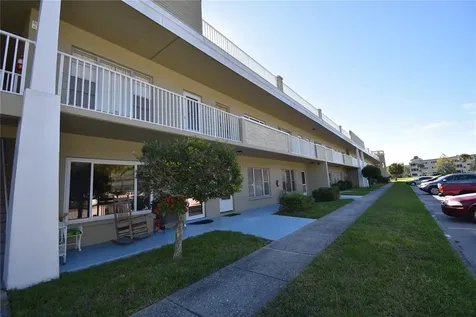 2391 Sumatran Way Clearwater FL 33763