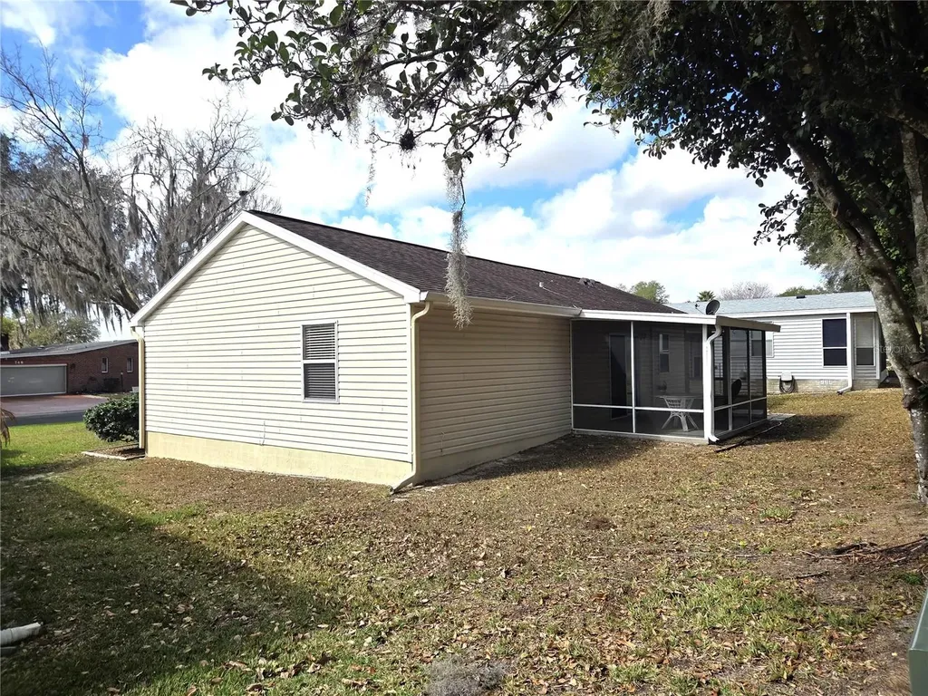 739 Heathrow Avenue Lady Lake FL 32159