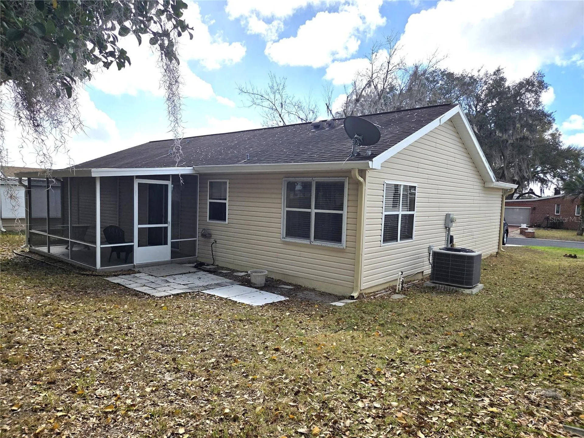 739 Heathrow Avenue Lady Lake FL 32159