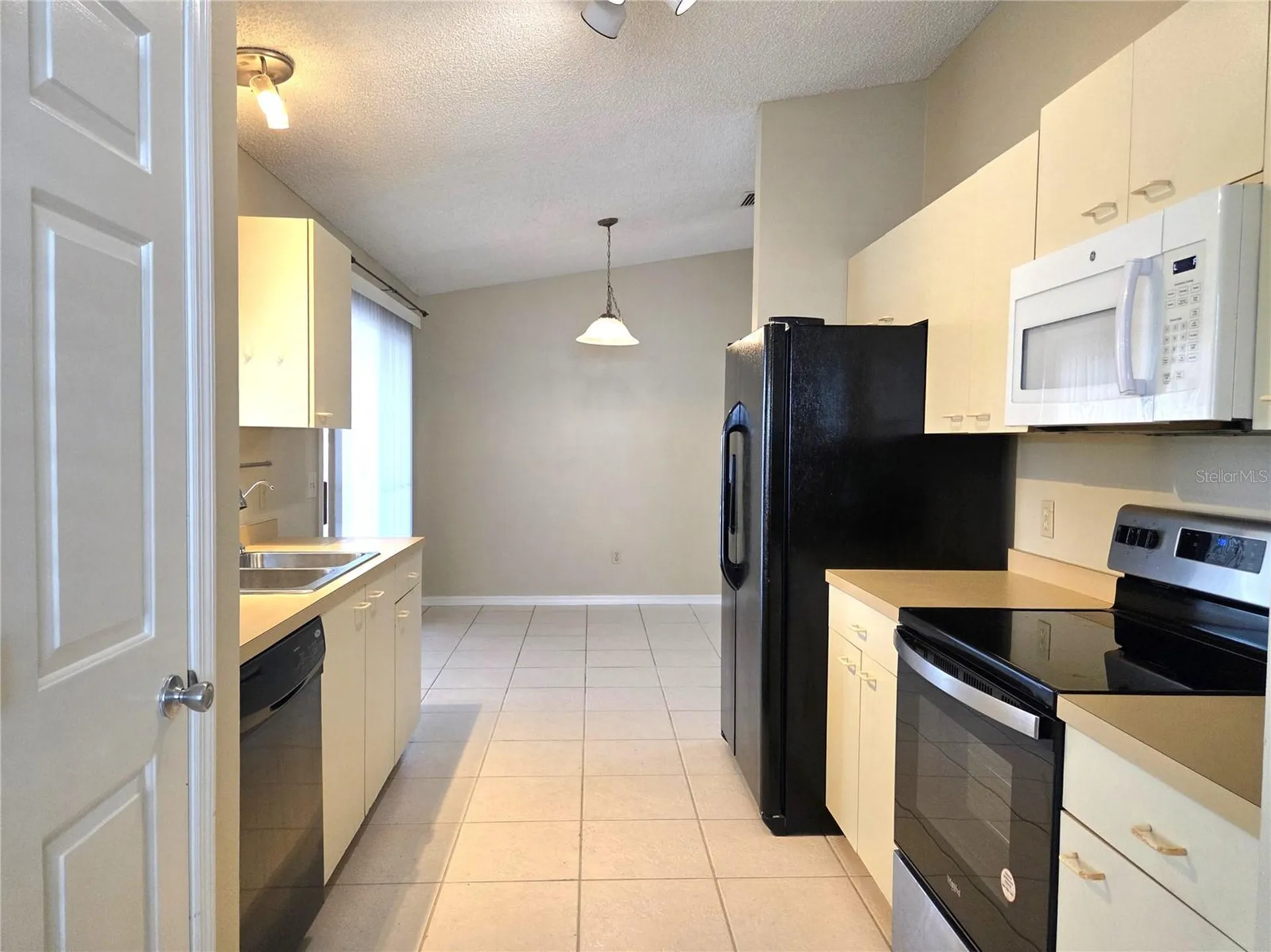 739 Heathrow Avenue Lady Lake FL 32159