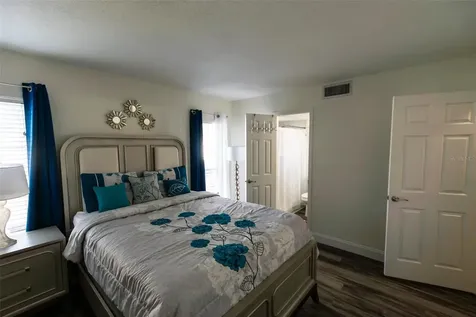 16119 Copperfield Drive Tampa FL 33618