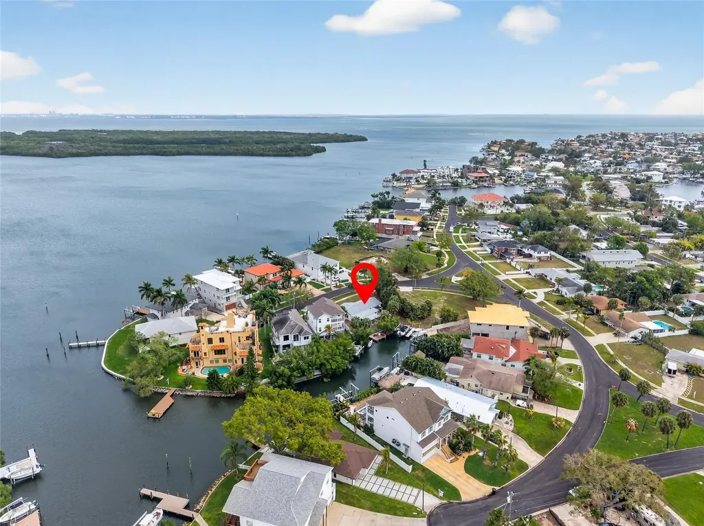 1809 Bayou Grande Boulevard NE St Petersburg FL 33703