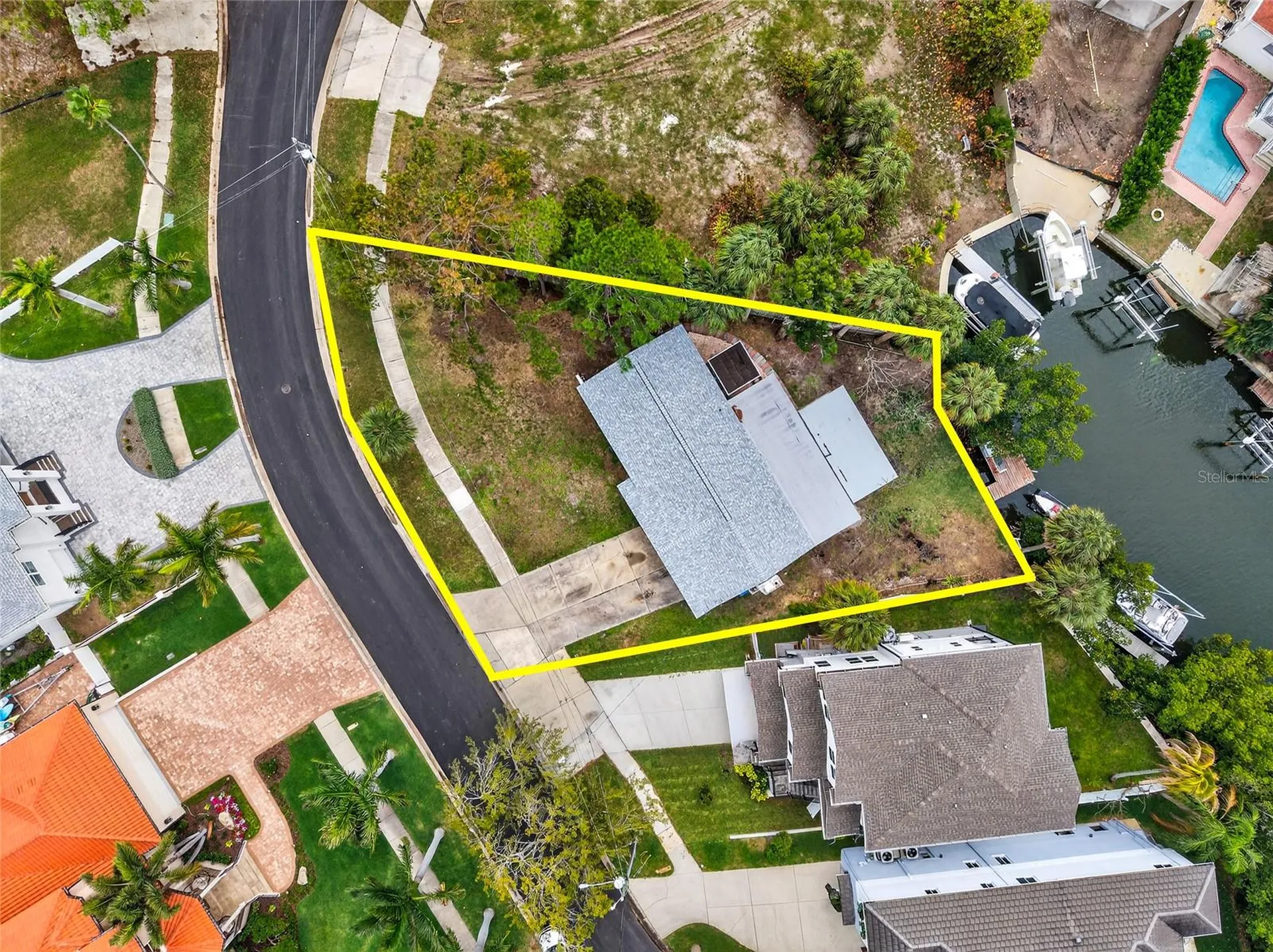 1809 Bayou Grande Boulevard NE St Petersburg FL 33703