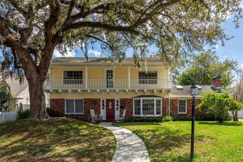 2804 Linthicum Place Tampa FL 33618