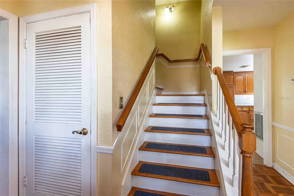 2804 Linthicum Place Tampa FL 33618