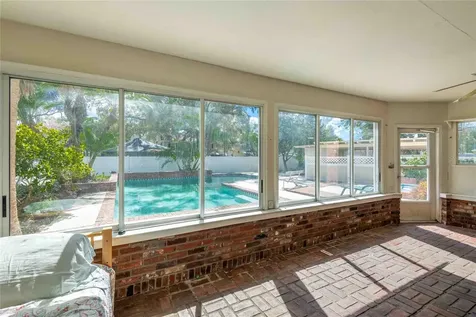 2804 Linthicum Place Tampa FL 33618