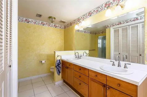 2804 Linthicum Place Tampa FL 33618