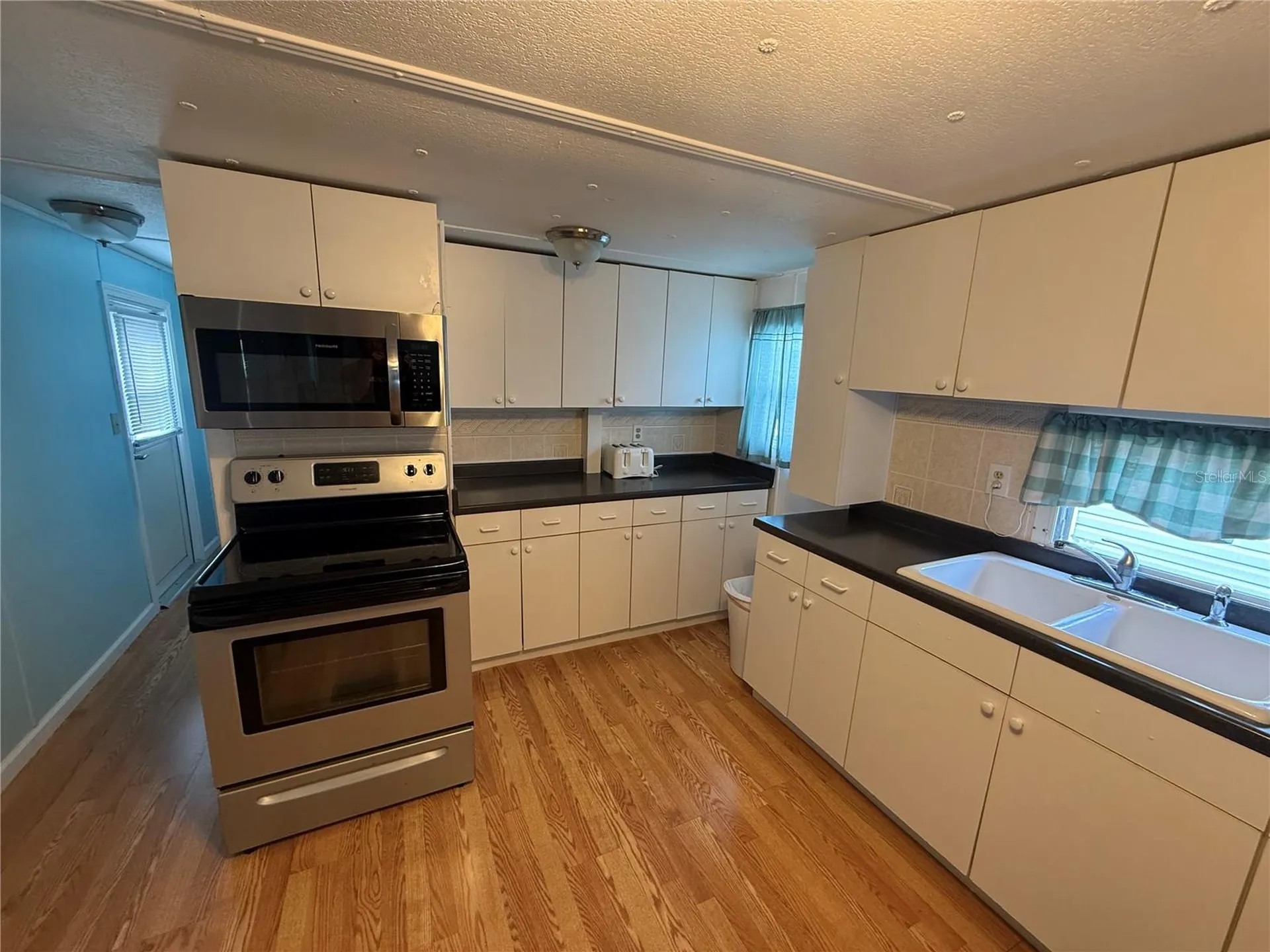 7803 46th Avenue N St Petersburg FL 33709