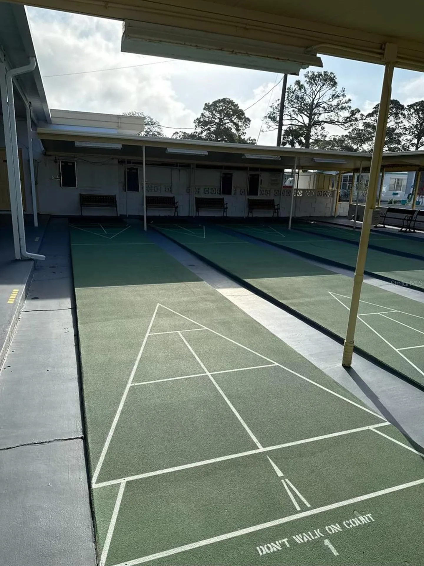 7803 46th Avenue N St Petersburg FL 33709