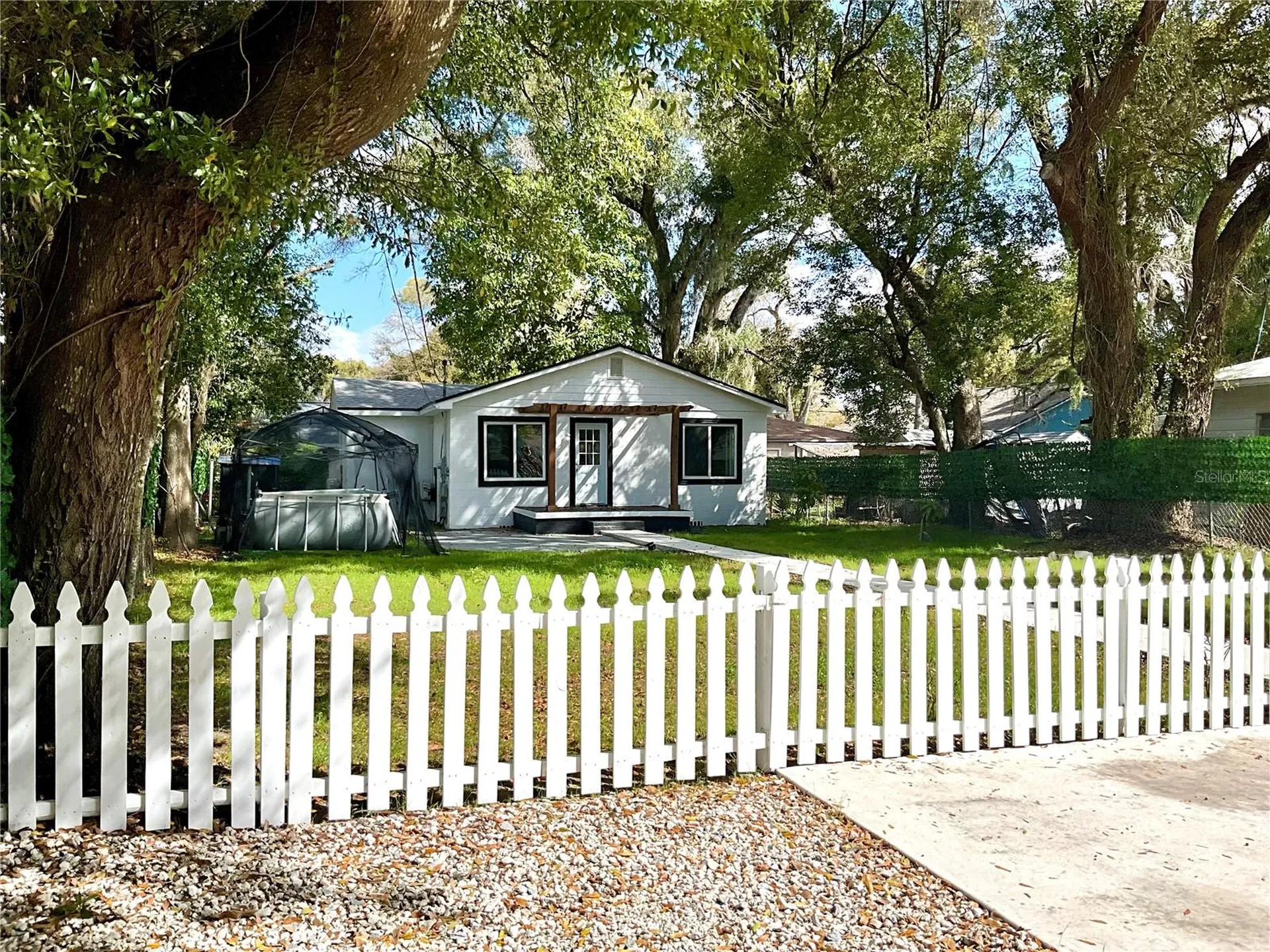 2102 E Caracas Street Tampa FL 33610