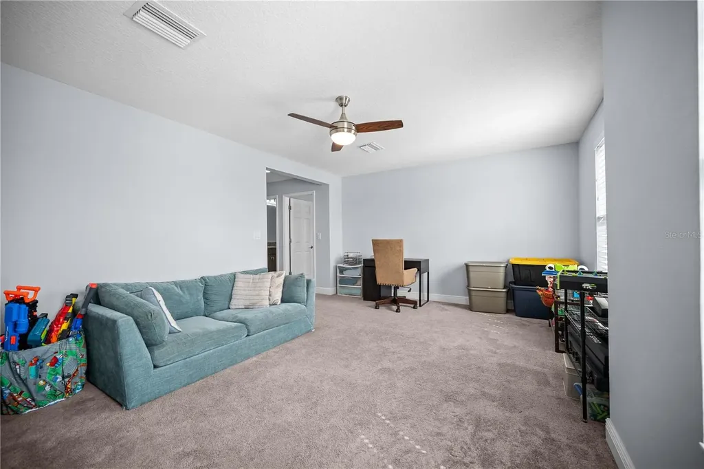12517 Horseshoe Bend Drive Lithia FL 33547