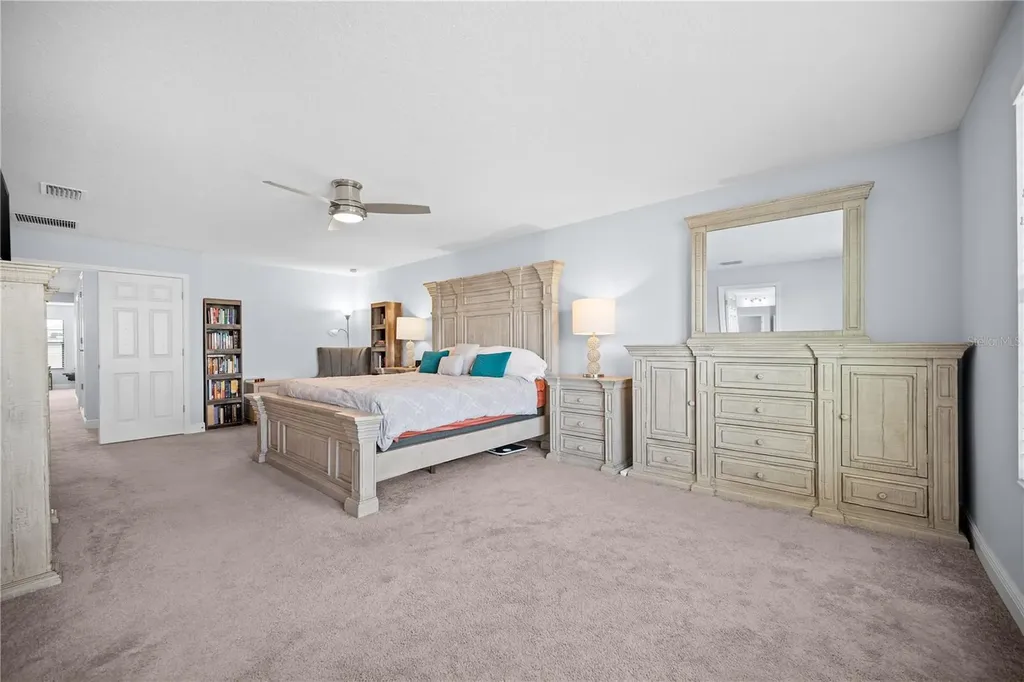 12517 Horseshoe Bend Drive Lithia FL 33547